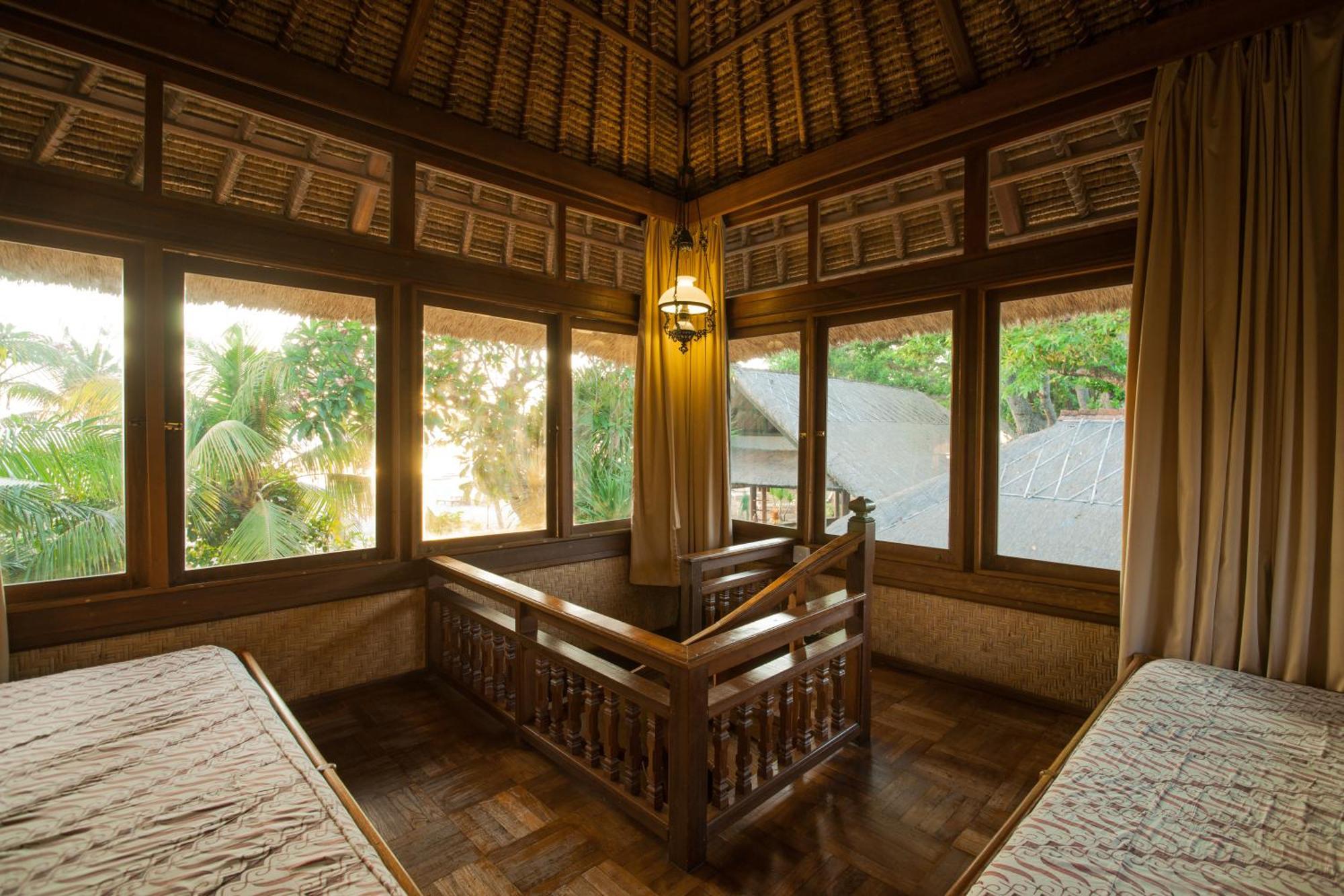 सहारा Tandjung Sari 4*